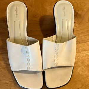 White 9W Esdavine Easy-Spirit Summer Slides. Leather upper balance man made.